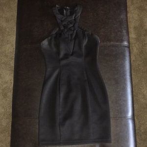 Black bodycon dress